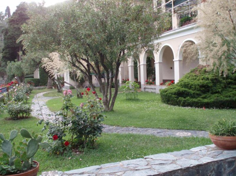 Elegant And Sea View Excelsior Apartment Levanto Eksteriør billede
