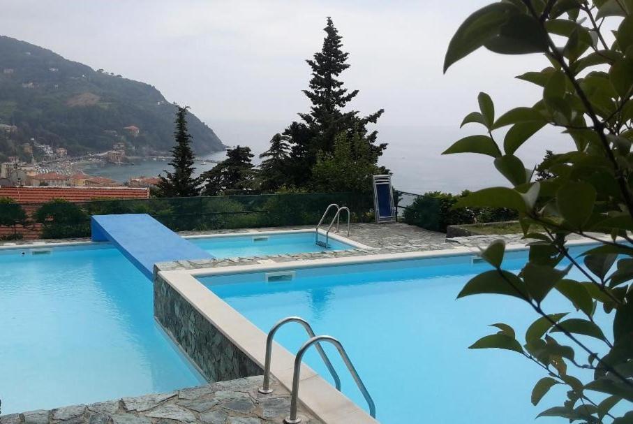 Elegant And Sea View Excelsior Apartment Levanto Eksteriør billede