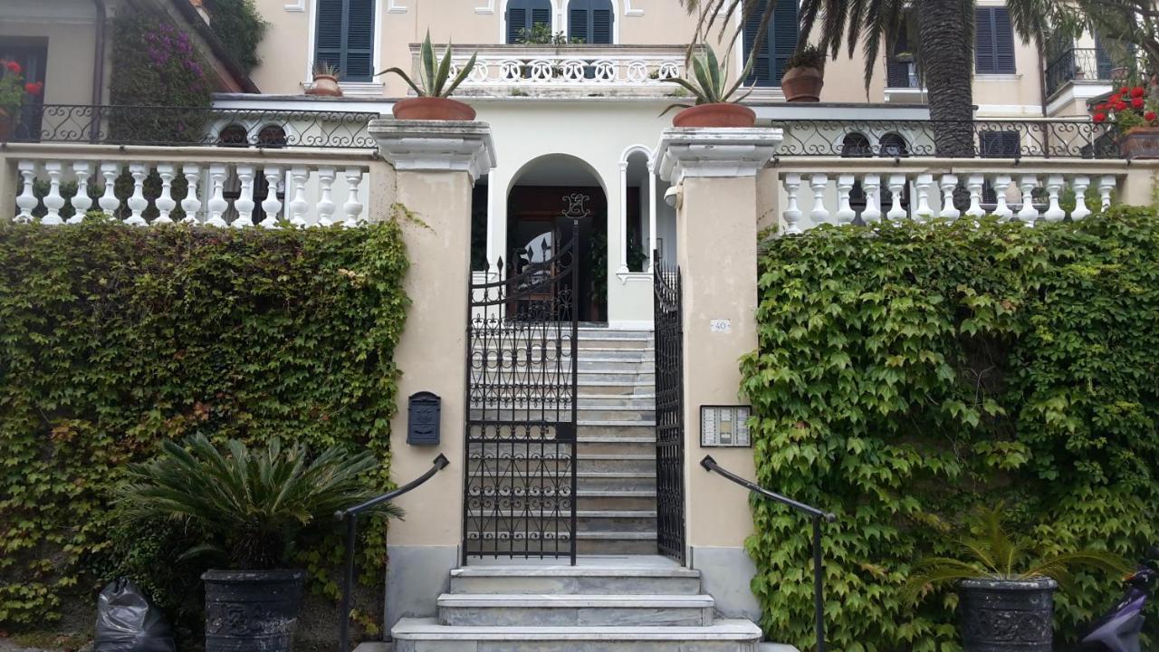 Elegant And Sea View Excelsior Apartment Levanto Eksteriør billede